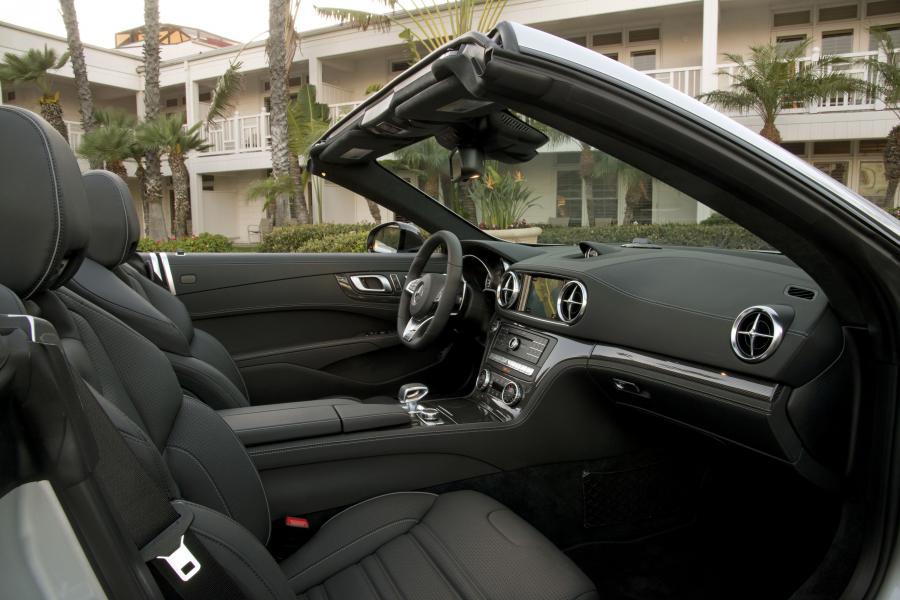  Mercedes-AMG SL63 2016 года  (US) (фото 15 из 15)